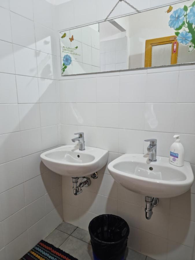 Sunshine Hostel Рим Екстер'єр фото